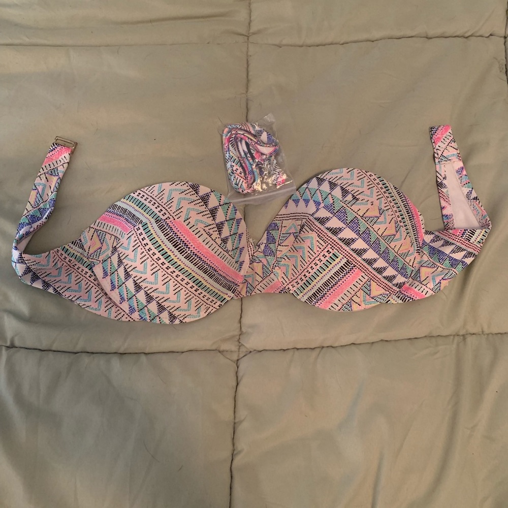 *SOLD* - Picture 2 of 8